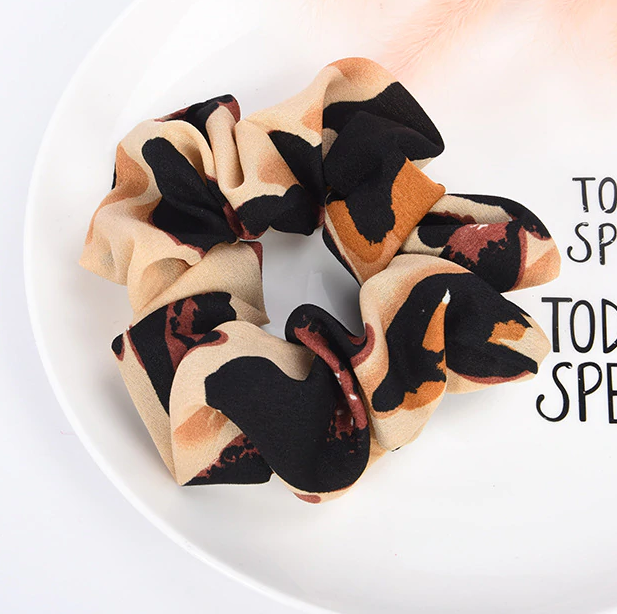 Kuvioitu hiusdonitsi